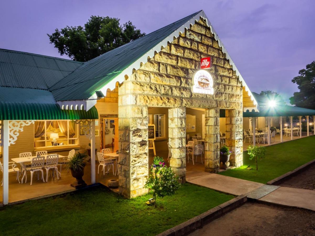 Fouriesburg Country Inn Ngoại thất bức ảnh